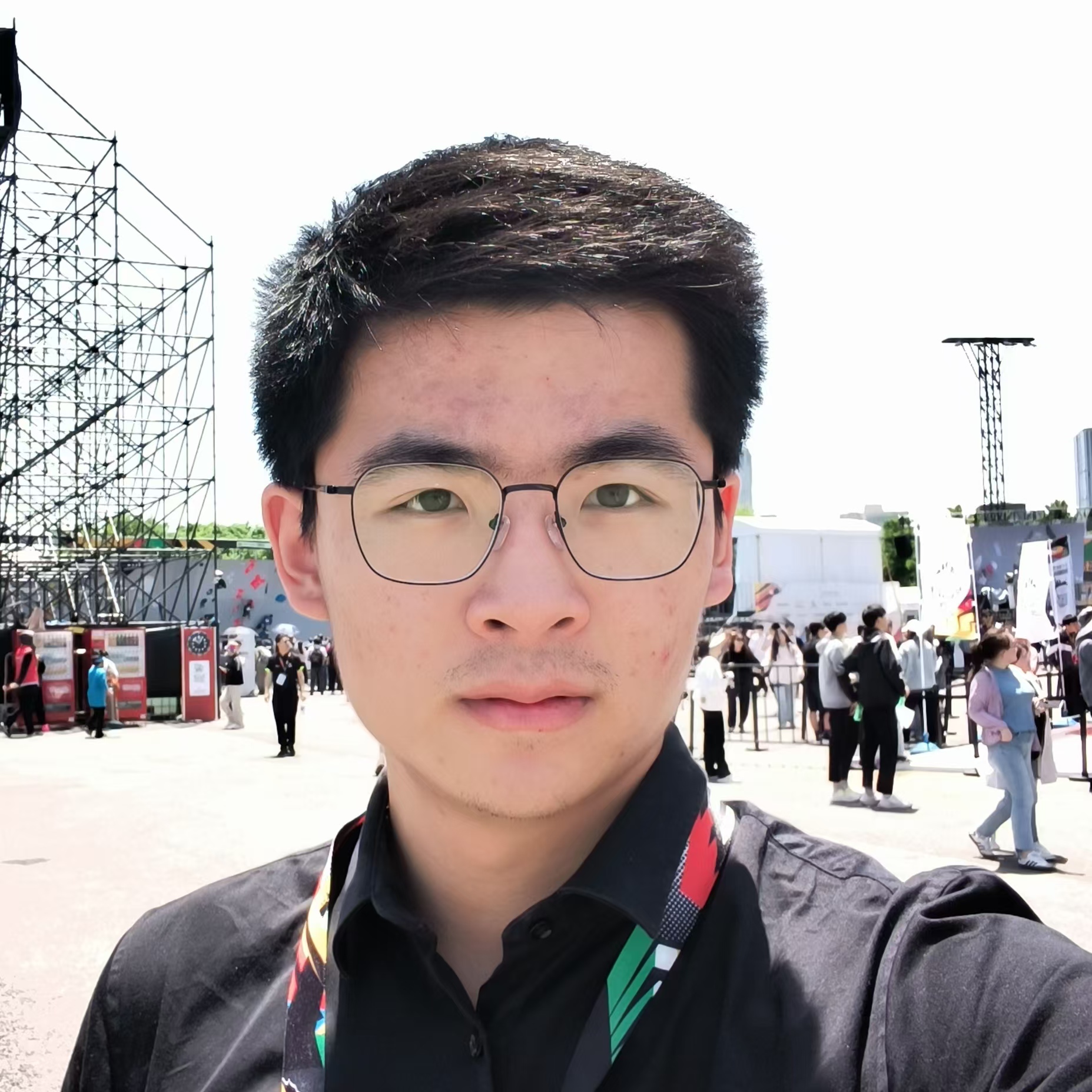 Liang Wang (王量)